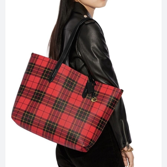 Coach Handbags - Coach Handbag